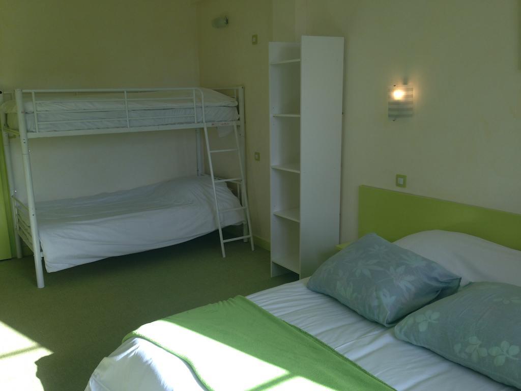 Family Hotel - Site Du Parc Жоне-Клан Номер фото